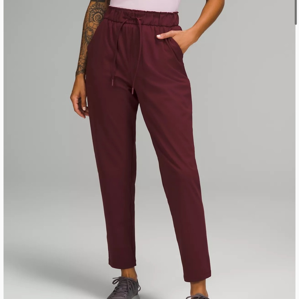 Lululemon Stretch High-Rise Pant 7/8 Length Red Merlot Size 2